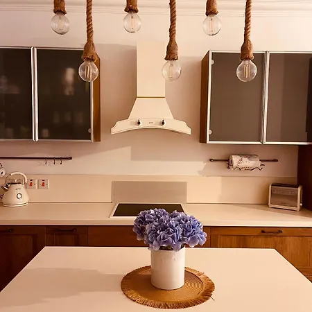 Modern And Bright 2 Bedroom * Pietà